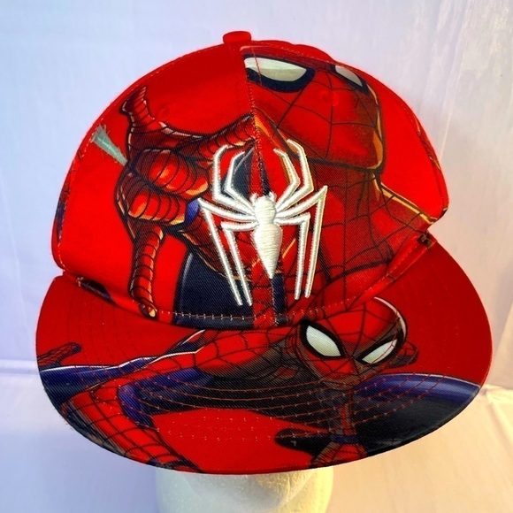 MARVEL SPIDERMAN Flat Bill Snapback Hat Cap Red Blue Webslinger - Picture 1 of 5
